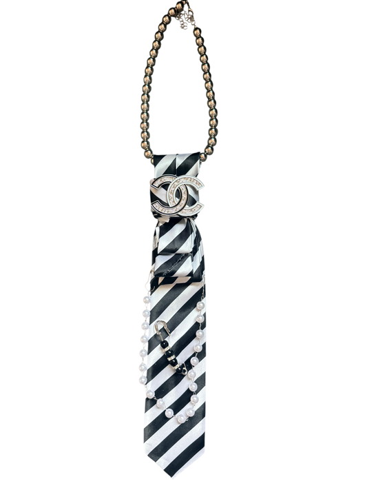 Women necklace tie